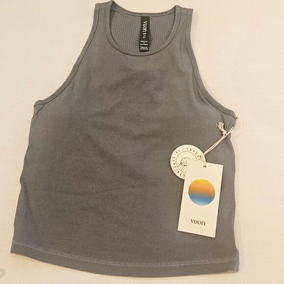 Vuori Tops - Vuori pose tank